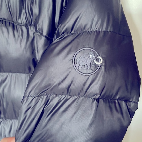 Mammut Coat - Picture 3 of 11